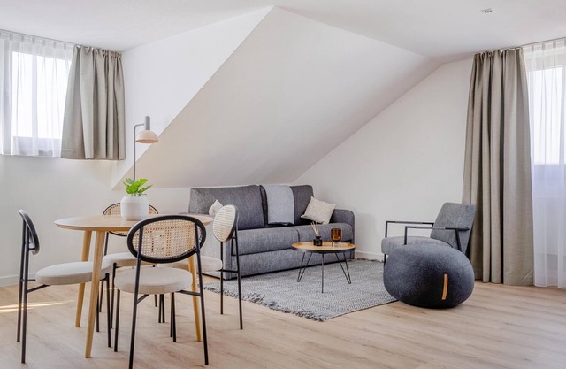 Aalen Reichsstädter Str | One-Bedroom Suite XL