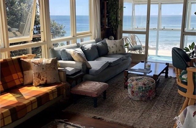 Absolute Beach Front Holiday Home