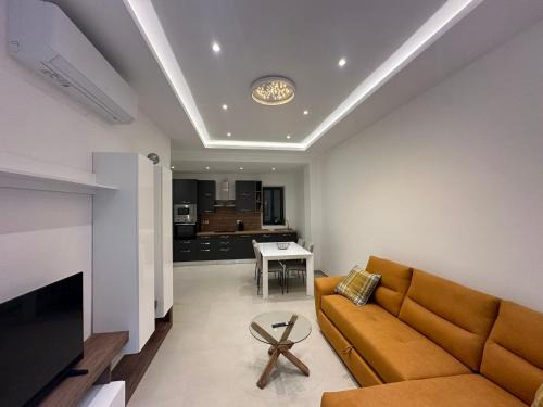 Acacia Avenue Apartments