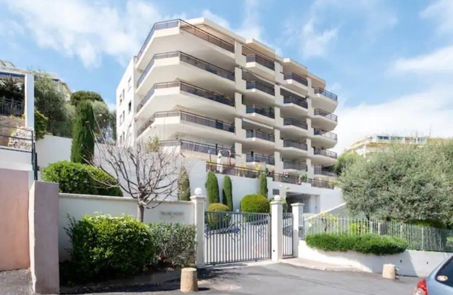 Accogliente appartamento romantico con ampio giardino e parcheggio privato