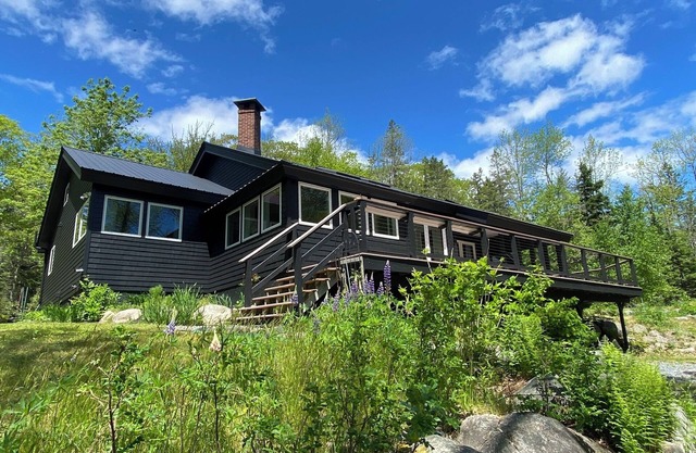 Acorn Lane Escape - Modern, Seaside Home