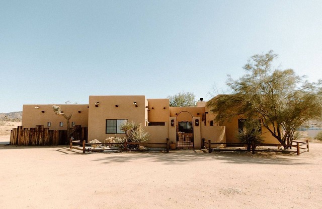 Acres of private Oasis. Sit in the Sauna, Soak under stars, Refresh with a dip.