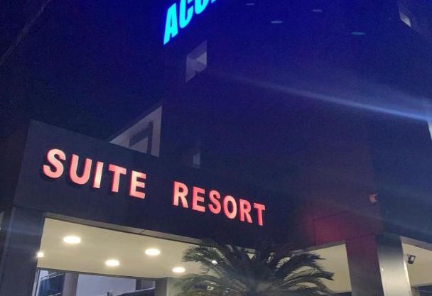 Acuarium Suite Resort