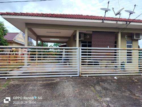 Adis Cottage Kuala Terengganu Homestay