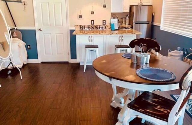 Adorable Cottage, base of beautiful mountains