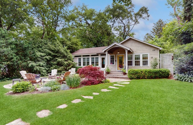 Adorable Downtown Cottage with Firepit, Fireplace, & Yard - Walk Everywhere