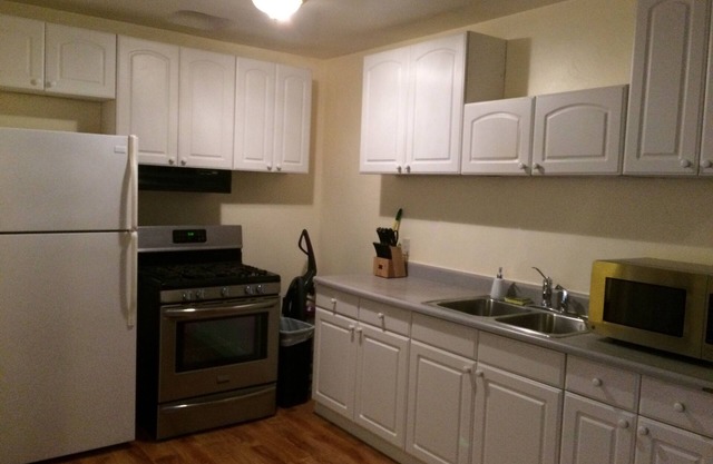 Affordable Escape #4,kitch,yard, pets ok, wifi, 10 min to San Diego