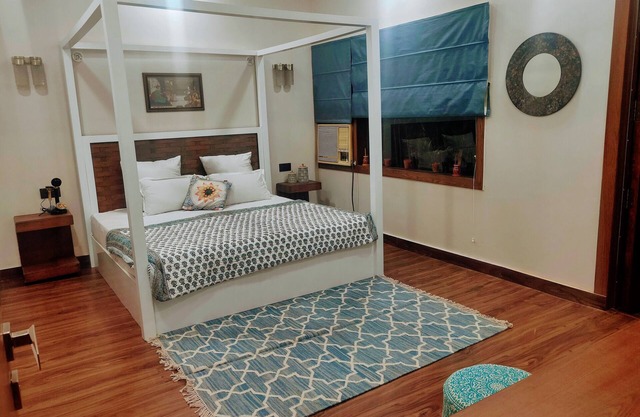 Affordable Luxury 3 BHK Pool APT in South Delhi