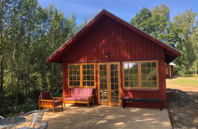 Agundaborg garden cottage with large sun deck