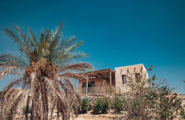 Ahvana Hotel