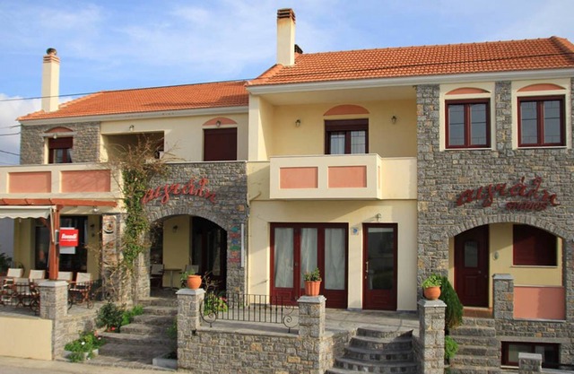 Aigiali Rooms