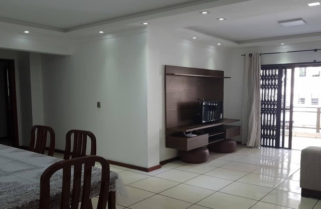 Air conditioning in 3 bedrooms, barbecue, 1 parking space, 1 block from the sea.