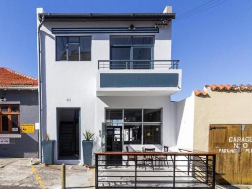 AirCommodation Guesthouse