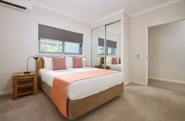 Airport Apartments by Vetroblu