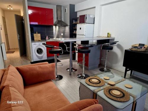 Aka Appart'Hotel " Le Petit Coin de Lavaur"