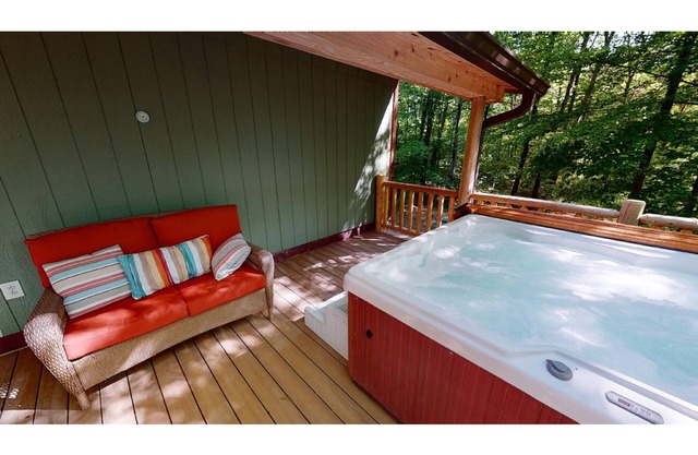 Alaska Cabin - Seculded on 80 Acres