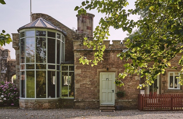 Albert Lodge - Luxury Cottages