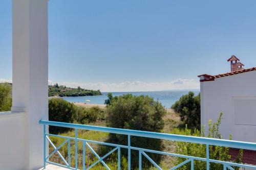 Alexger Gerakini Beach house view