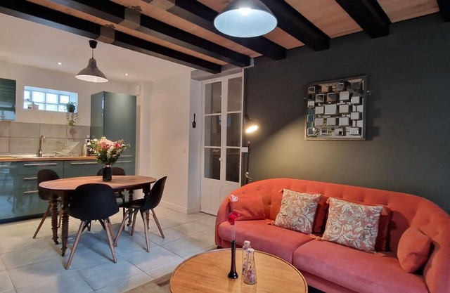 Aliénor-Apartment-Family-Terrace-Ensuite with Bath