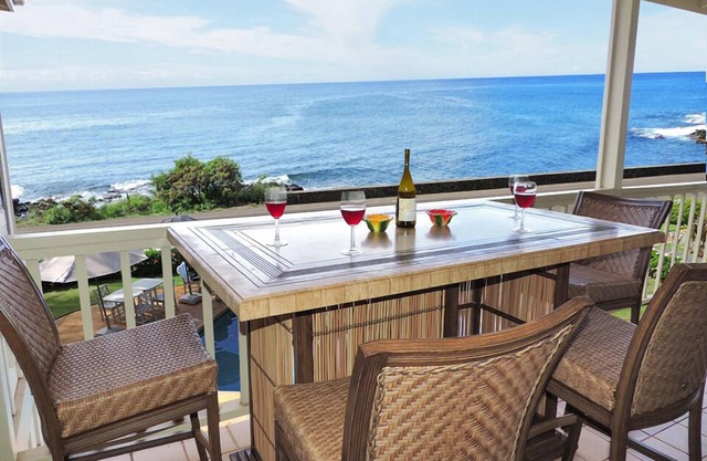 Alihi Lani 5 - Oceanfront - Sunset Views - A/C