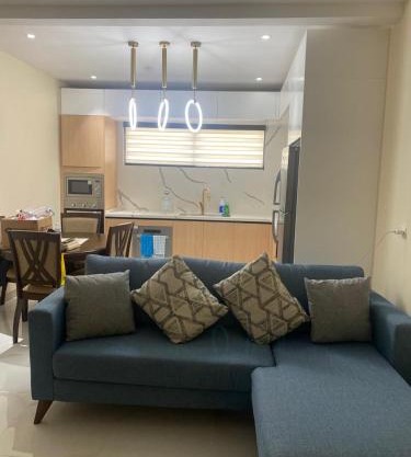 Allman luxurious one bedroom near beaches