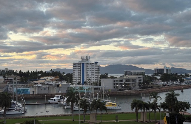Allure Apartment in the heart of Townsville's premium waterfront dining precinct
