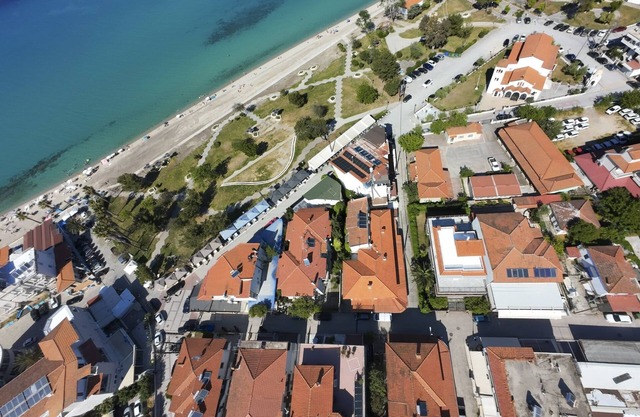 Almyra Apartment by RentalsPro