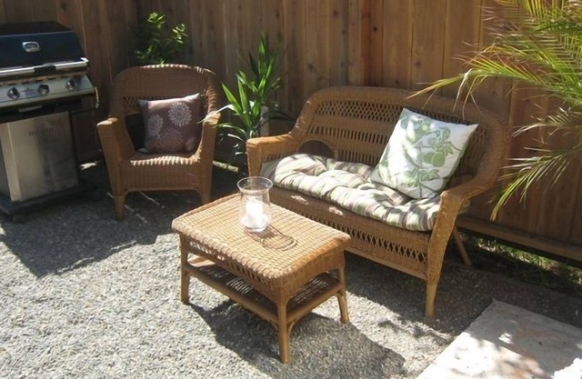 Aloha Beach Cottage - Modern, Quiet & Cozy NOTE * ONLY SLEEPS 2 (3 max!!)