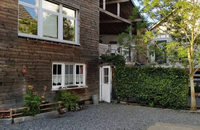"Along the water" B&B Ardennes Belges + equestrian welcome