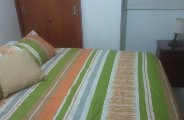 ALQUILER EN CARTAGENA DE INDIAS DE UNA HABITACION CON BAÑO PRIVADO, AIRE A. TV.