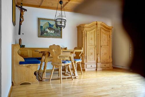 Alt Montafon Hotel Appartements by Pferd auf Wolke