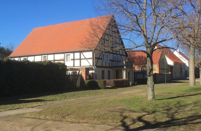 Altes Fachwerkhaus auf dem Land