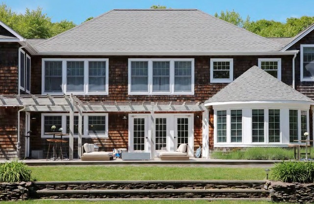 Amagansett villa with a pool