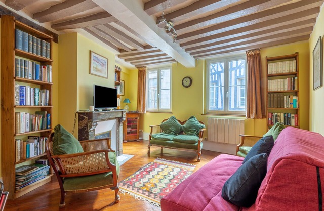 Amandus - Two Bedroom Apartment, Sleeps 6
