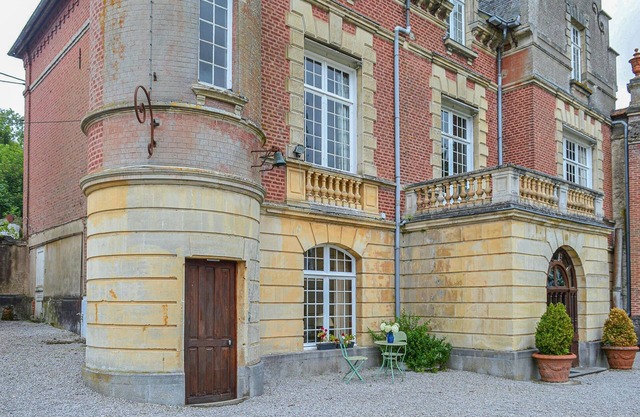 Amazing apartment in Marconne with WiFi