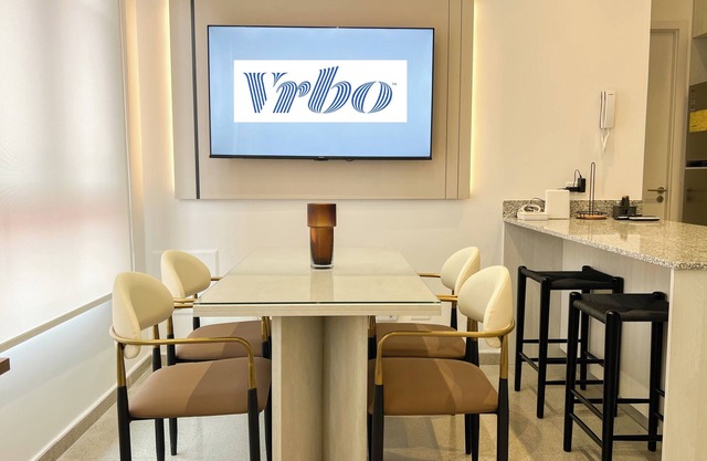 Amazing Apt w/Private Terrace & BBQ for Relaxing