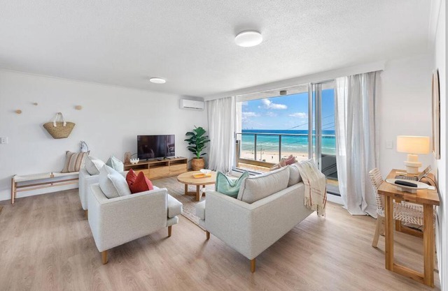 Amazing beach view and perfect location Kirra