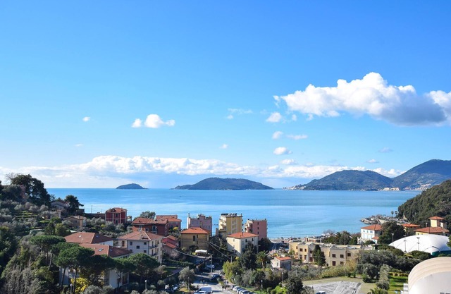 Amazing home in Santo Stefano Magra