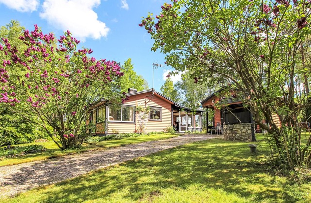 Amazing home in älmhult with kitchen