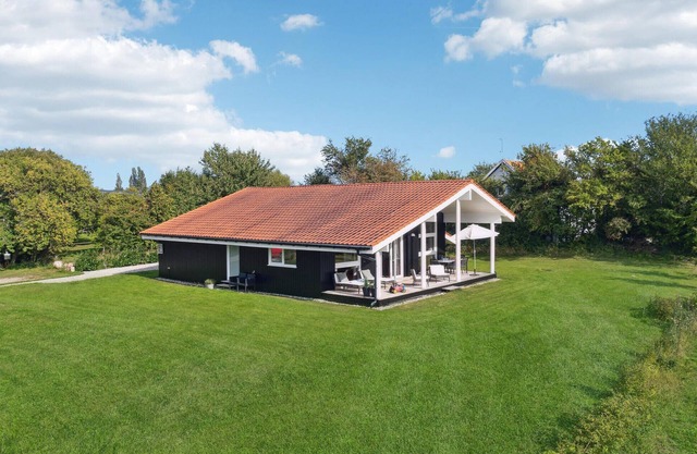 Amazing home in Askeby with sauna