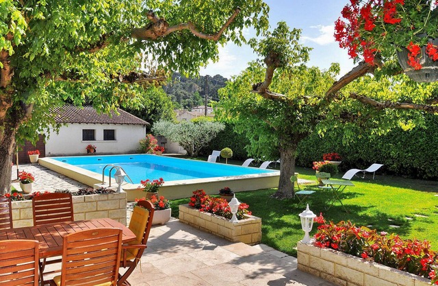 Amazing home in Barbentane