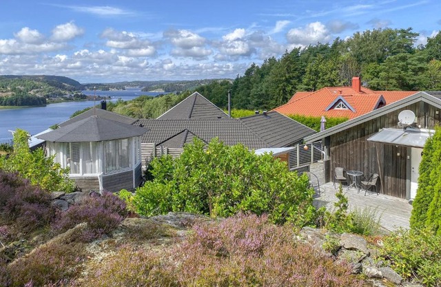 Amazing Home In Henån With Wifi