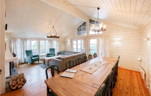Amazing Home In Øyer With Sauna