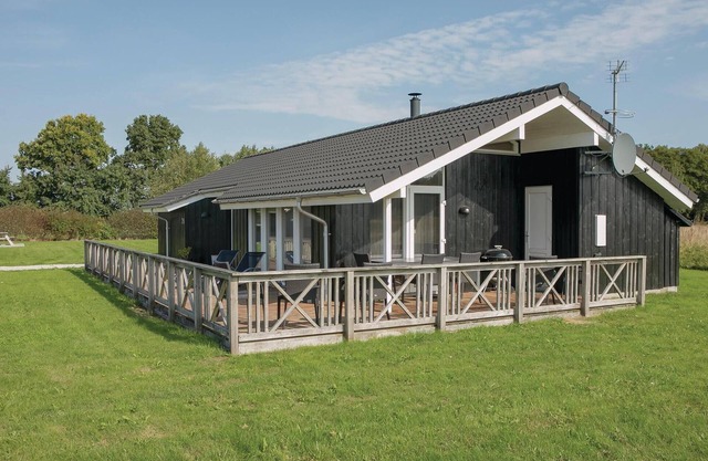 Amazing home in Storvorde with sauna