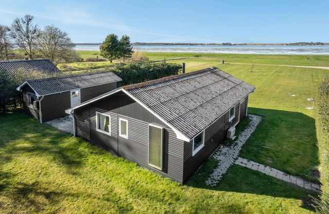 Amazing home in Storvorde with sauna