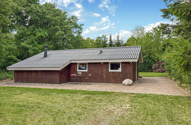 Amazing home in Toftlund with WiFi