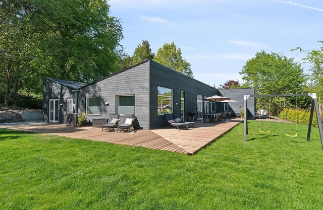 Amazing home in Vejby with kitchen