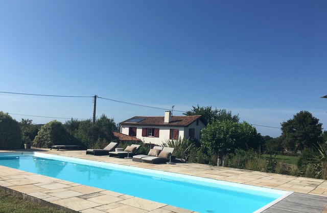 Amazing house with heated pool, panoramic view