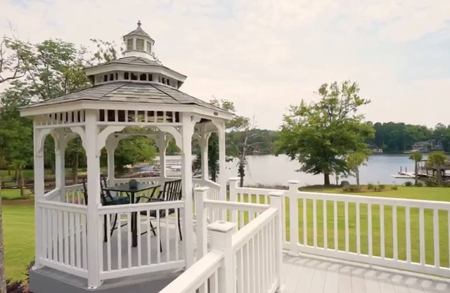 Amazing lake house on Lake Murray, Columbia w/private dock, outdoor kitchen.