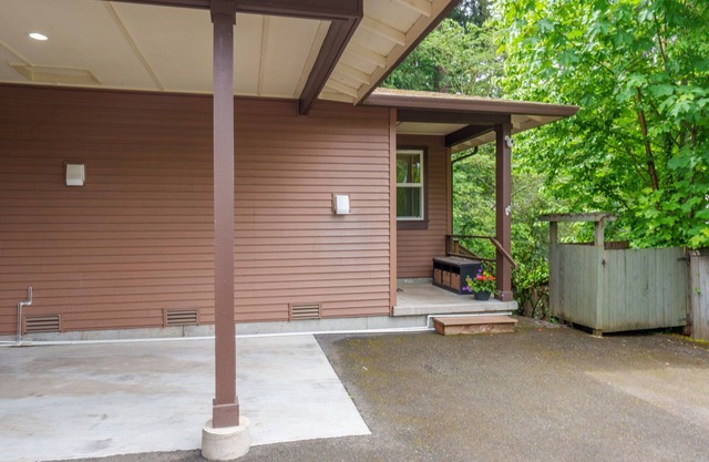 Amazing Locatation in Bothell ~ Mother In Law Suite